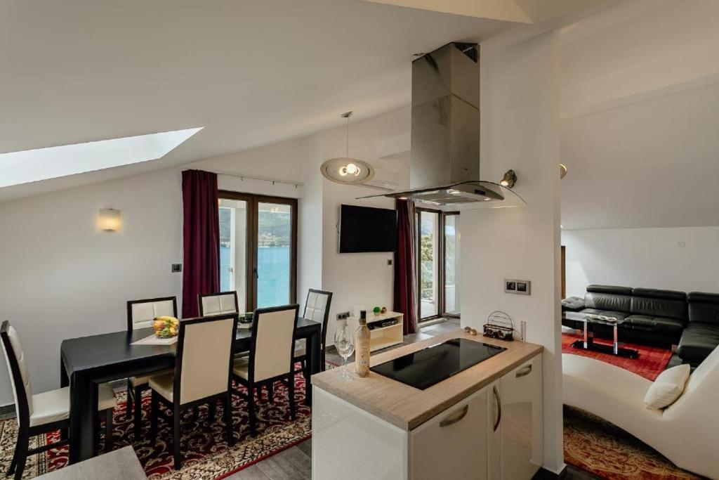 Apartments Joy Herceg Novi Exteriér fotografie