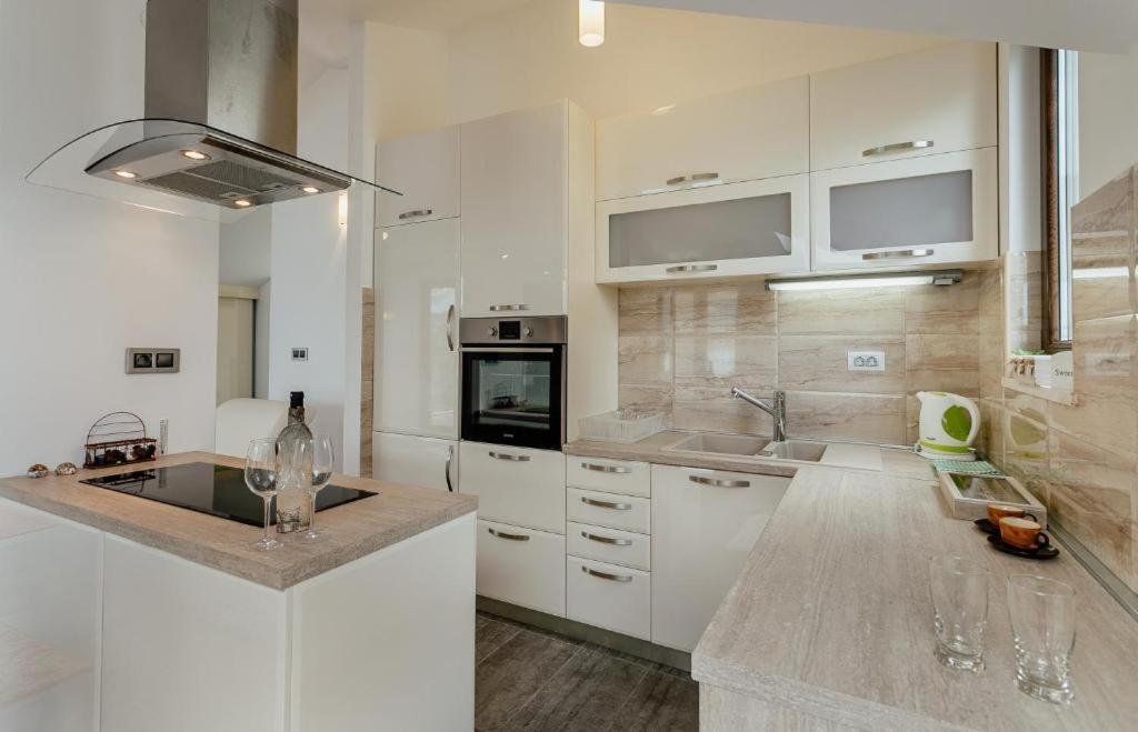 Apartments Joy Herceg Novi Exteriér fotografie