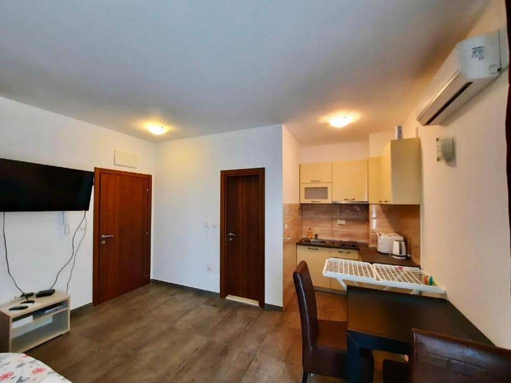 Apartments Joy Herceg Novi Exteriér fotografie